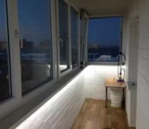 Установка светодиодной ленты на балкон в Москве