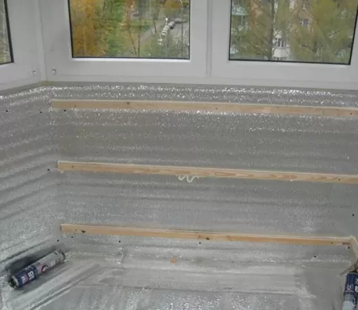 Утепление балкона фольгированным тепофолом 6 кв. м. в Москве