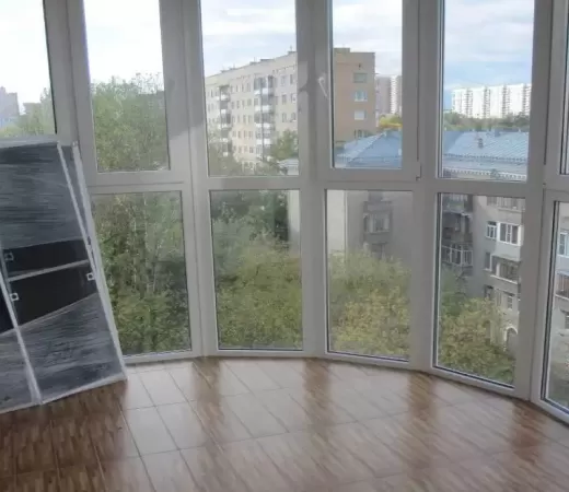 Панорамное остекление балконов и лоджий в Москве